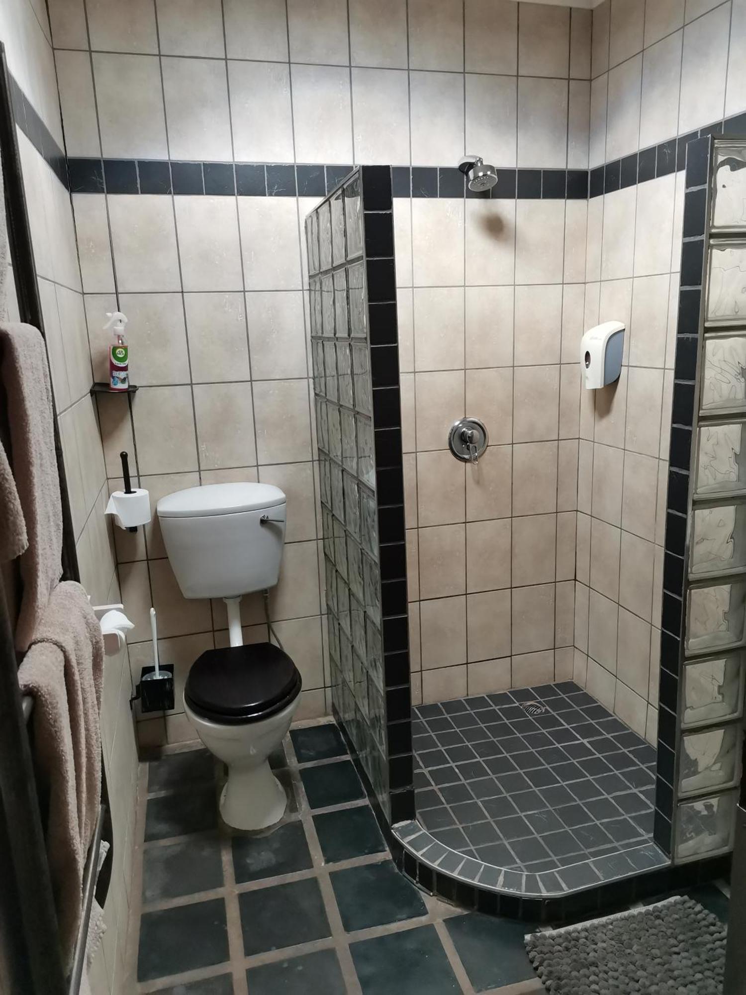 Londiningi Guesthouse ウィントフーク 部屋 写真